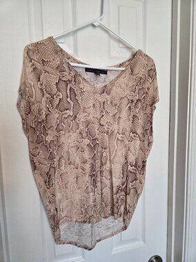 WHBM Beige Snakeskin print V-Neck Dolman Top, XXS